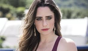 De volta à Globo, Fernanda Vasconcellos será traficante de crianças em Três  Graças