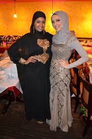 Kumpulan foto kartun muslimah cantik#part1. 20 Ide Baju Dinner Tema Glitter Lelaki Lamaz Morradean