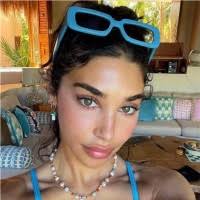 40+ "Vicki Wills" profiles