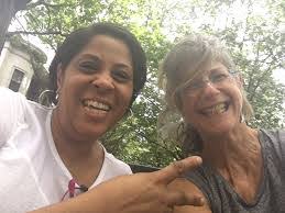 Serena Moss's Instagram, Twitter & Facebook