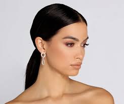 Francesca's Bethany Small Beaded Interlocking Link Drop Earrings