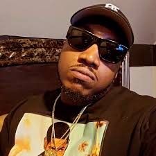 Antoine Moore (@tweezytweeze) • Instagram photos and videos