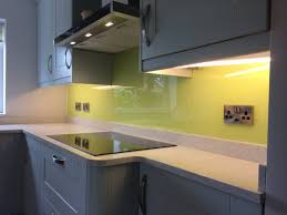 Update your kitchen with our selection of kitchen cabinets from menards. Proglass4 On Twitter Lemon Chiffon Top Hat Glass Splashback Welovecheshire Kitchen Interior Design Modern Home House Tiles Splashback Cool Lemon Https T Co Azkbrxsqu2
