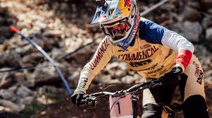 Le circuit suit le tracé de la piste de vtt descente dans les bois de faulx et des parcelles privées. Cyclisme Vtt Descente Myriam Nicole Sacree Championne Du Monde Dicodusport