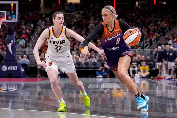 Sophie Cunningham is undeterred by Caitlin Clark: 'There's been a lot of  trials' | MARCA