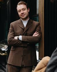 These bespoke mens suits are made from the finest quality fabrics to make you fall in love with them. Home Richard Anderson Bespoke Tailors Of Savile Row London