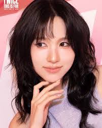 Mina Wolf's Instagram, Twitter & Facebook