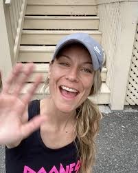 Meredith Rooney's Instagram, Twitter & Facebook