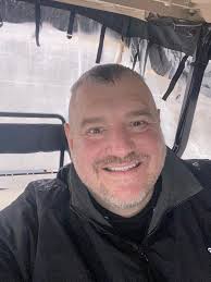 Does anyone remember the elderly man that sat at the corner of walnut grove  and Prescott? I believe With his dog waving at every car that drove by