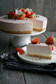Ich habe heute eine erdbeer mascarpone torte gebacken. Erdbeer Mascarpone Cheesecake No Bake