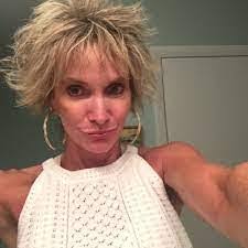 Cindy Stultz's Instagram, Twitter & Facebook