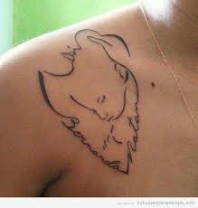 Tatuajes Para Hombres Que Demuestran El Amor A Sus Parejas Tatuajes Para Parejastatuajes Para Parejas Los tatuajes para hombres se pueden hacer en muchas partes del cuerpo y el hombro es un lugar muy utilizado por los hombres para hacerse tatuajes. tatuajes para hombres que demuestran el