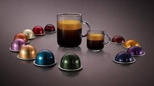 Assortment of iced coffees & accessories for refreshing recipes. 6ws 1kvegw Dam
