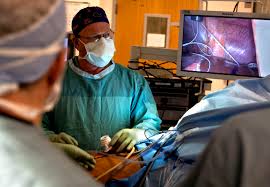 Uf Surgeons First In State To Implant Diaphragm Pacing System In Spine Injured Patient Doctor Gator