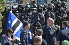 Beim dfb pokal spiel zwischen bfc dynamo berlin und dem 1. Jungle World Wer Zahlt