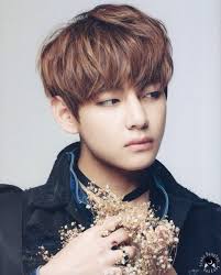 Un enfrentamiento entre dos grupos de asesinos bts vs. Bts V Fanart K Pop Amino
