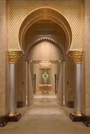 Respecting Islamic Architectural Shapes A Interior Emirates Palace Abu Dhabi Islamic Architecture Architecture Morocco Style