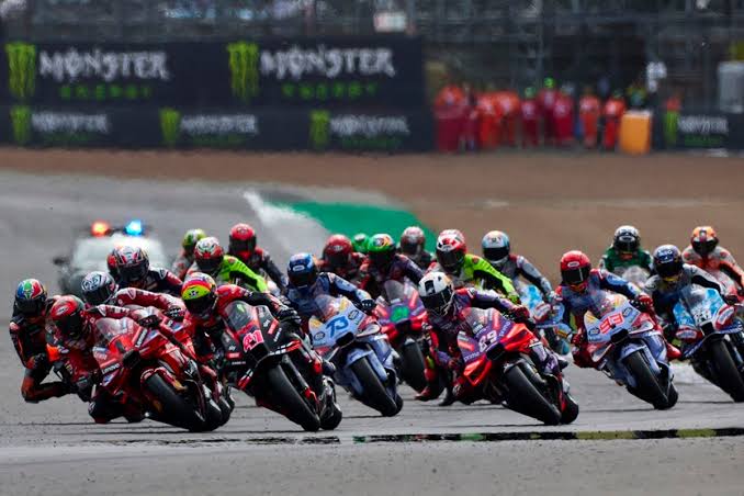 The History of MotoGP: From 1949 to the Modern Racing Era