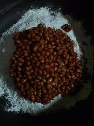 Actually kuah kacang ni boleh dimakan dengan pelbagai menu yang lain seperti rojak, pecal, tauhu sumbat, sate. Resepi Kacang Cinta Ketagih Viral Sekali Kunyah Memang Tak Boleh Berhenti