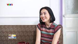 Tháng năm rực rỡ mang đến hai câu chuyện song song về những cô nữ sinh trẻ tuổi tràn đầy hoài bão và những người phụ nữ trung niên đã nếm trải câu chuyện thời tuổi trẻ được đặt trong những năm 1970, còn câu chuyện hiện tại diễn ra vào năm 2000, khi việt nam chuẩn bị bước sang thế kỷ 21. Diá»…n Vien Anh ThÆ° Chia Sáº» Vá» Vai Diá»…n Ä'áº·c Biá»‡t Trong Thang Nam Rá»±c Rá»¡ Youtube