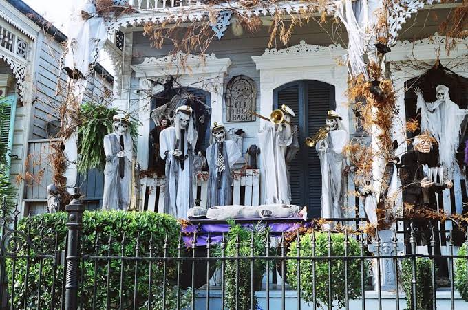 Have a French Quarter Halloween - FrenchQuarter.com