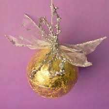 Ihr wollt einfache diy weihnachtskarten mit kindern basteln? Basteln Fur Weihnachten Bastelidee Weihnachtsdeko Und Weihnachtsschmuck Weihnachtskugeln Basteln Mit Goldf Weihnachtskugeln Basteln Weihnachtskugeln Basteln