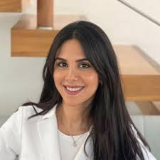 Dental Filling Doctors in United Arab Emirates: Resume, Photos, Reviews