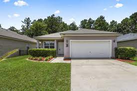 Single Family Home For Sale In Jacksonville Florida For 195 000 With 4 Bedrooms And 2 Bathrooms This 1 702 Square Real Estate Commercial Real Estate Estates