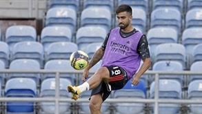 Rodrigo cunha pereira de pinho, known as rodrigo pinho, is a brazilian footballer who plays for benfica as a striker. Ngtsyls51d46dm