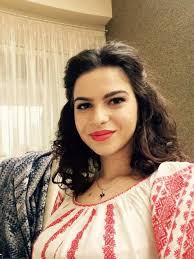 Muzica populara de petrecere din toate zonele tarii! Cum Arata Acum Cantareata De Muzica Populara Desfigurata De Un Caine Maria Beatrice Badoiu A Suferit Mai Multe Operatii Iar Fata I A Fost Reconstruita Stirile Kanal D