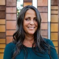 Mandy Olson's Instagram, Twitter & Facebook