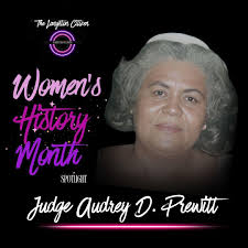The Davis family's Langston legacy continues! 💙🧡 “My parents, both  members of the LU Marching Pride, met at Langston—Mom pledged Beta Upsilon  in 1974 and Dad pledged Beta Kappa in 1975, later