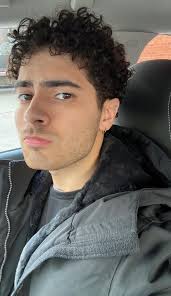 Hey everyone, I am looking for housing in Montréal for the months of August  to November included. About myself : I am 28, male, from France/Sweden,  currently a PhD candidate in artificial