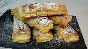 Chaussons Creme Patissiere Et Amandes Recettes Du Monde Patissiere Recettes De Cuisine Recette Italienne