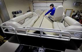 Decorating tips from private boaters. Oakdale Inventor S Pontoon Boat Unfolds To Seat 16 With A Press Of A Button Twin Cities