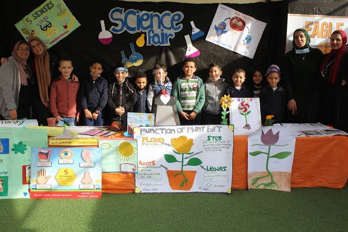 SCIENCE FAIR Today semi_ International Islamic Modern School hosted a  science fair to exhibit science related projects and models made by our  brilliant students (Grade1 Honeybee 🐝 ) . The main mot