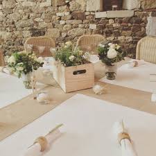 Le chemin de table est un élément indispensable sur une table. Chemin De Table Jute O Bonheur Des Dames