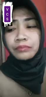 Video Call Cewek Seksi Jilbab Memamerkan Tubuh Indah Penuh Nafsu
