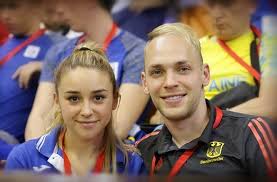 Українська каратистка анжеліка терлюга здобула срібну медаль на олімпійських іграх у токіо, програвши болгарській спортсменці івет горановій. Anzhelika Terlyuga Biografiya Otkuda Ona I Kto Ee Zhenih Vladimir Zareckij Goryachie Foto Vmeste Iz Instagram Telegraf