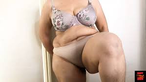 Curvy MILF Changing Dress - Hot and Real Housewife: Indian Amateur Porn