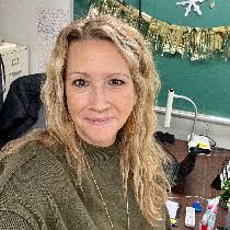 Tracy Toothman's Instagram, Twitter & Facebook