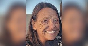 Donna Majewski's Instagram, Twitter & Facebook