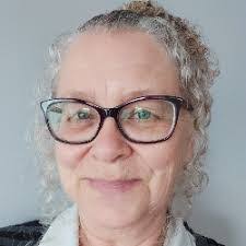 Janine Macdonald's Instagram, Twitter & Facebook