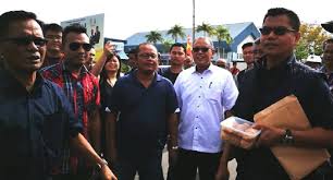 3 borang yang tidak memerlukan tandatangan iaitu borang pelancongan, kertas kerja dan senarai nama murid. Jamal Akan Bertindak Sendiri Jika Pihak Berkuasa Gagal
