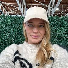 San Francisco @creationent, here I come! I'll see guys tomorrow…! #startrek  #startrekpicard #captainseven