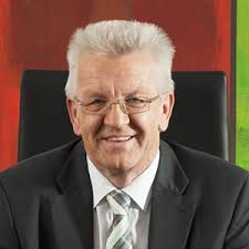 | carica un'altra frase celebre di thomas kretschmann. Winfried Kretschmann Icca2019