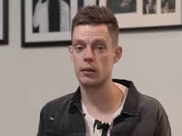 15 лет назад здесь случился. Yurij Dud Prokommentiroval Soobsheniya Ob Izbienii Materi I Brata Mk