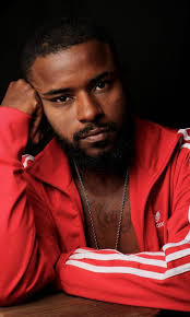 Alan Oliveira, de “Vai na Fé”, destaca a representatividade e o fato de ser  o primeiro ator trans negro em novela