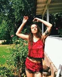 Comanda tricouri cu ' sunt un #diamant': Diana Condurache Posts Facebook