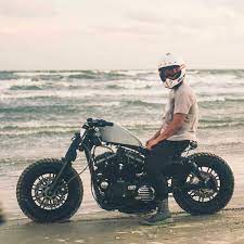 Pin By Raitt On Bikes Best Motorbike Bobber Motorcycle Sportster Cafe Racer